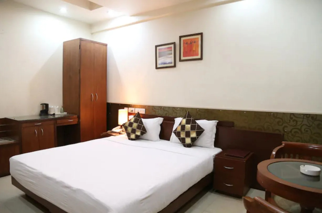 Hotel The Daanish Residency - Karol Bagh