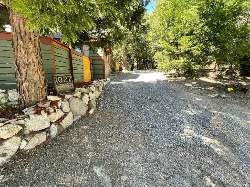 Lake Arrowhead Area Modern Cabin at Sugars Mountain Chalet