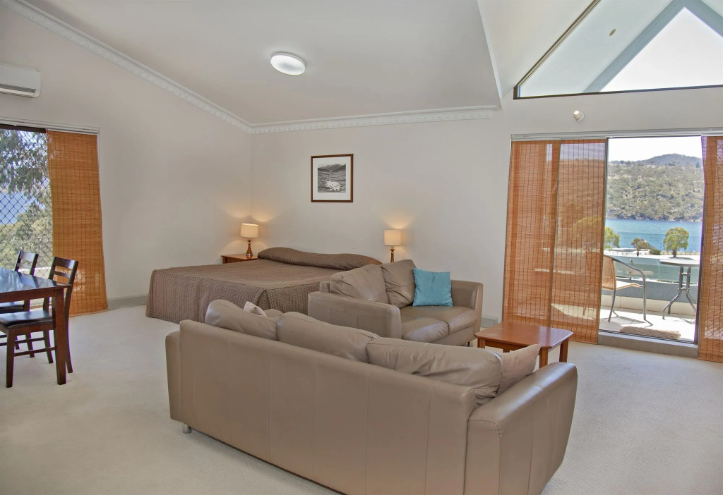 Banjo Paterson Inn