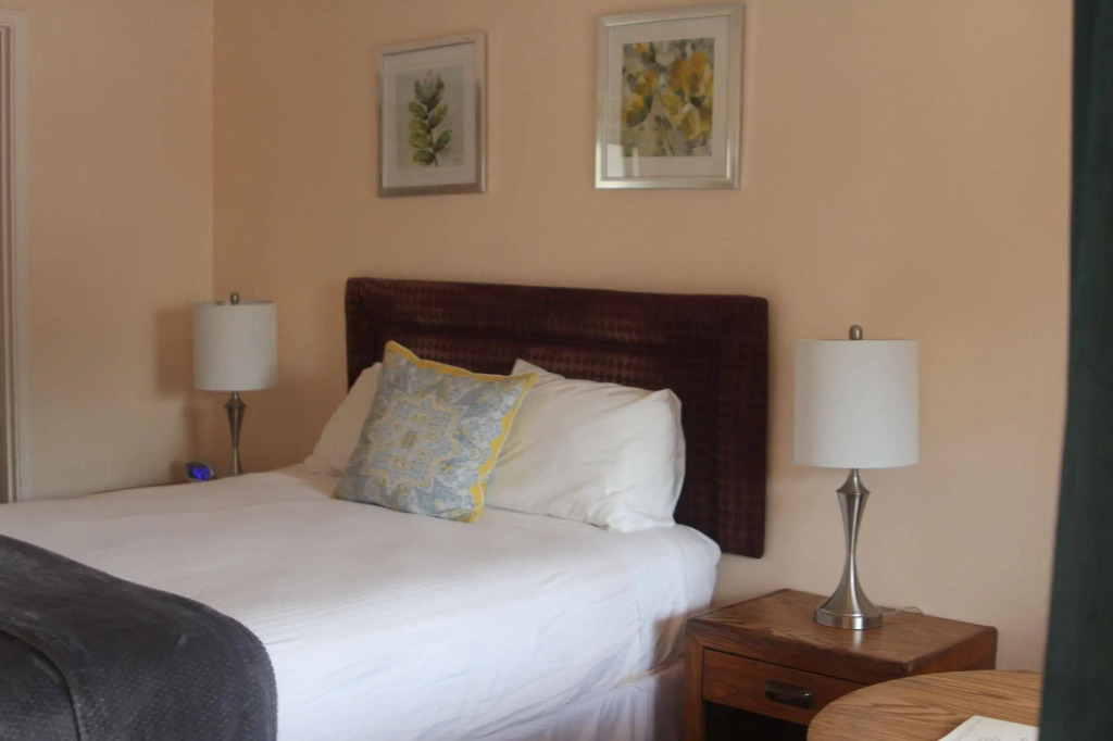 Peach Tree Inn
