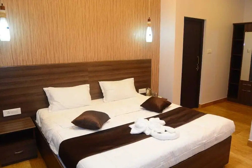 Vanam Holidays