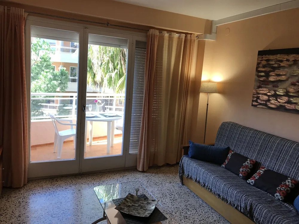 Aparthotel California