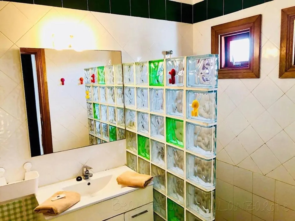 Villa Descansa with private Pool, Air-Conditioning, Sea View, Smart-TV Wifi