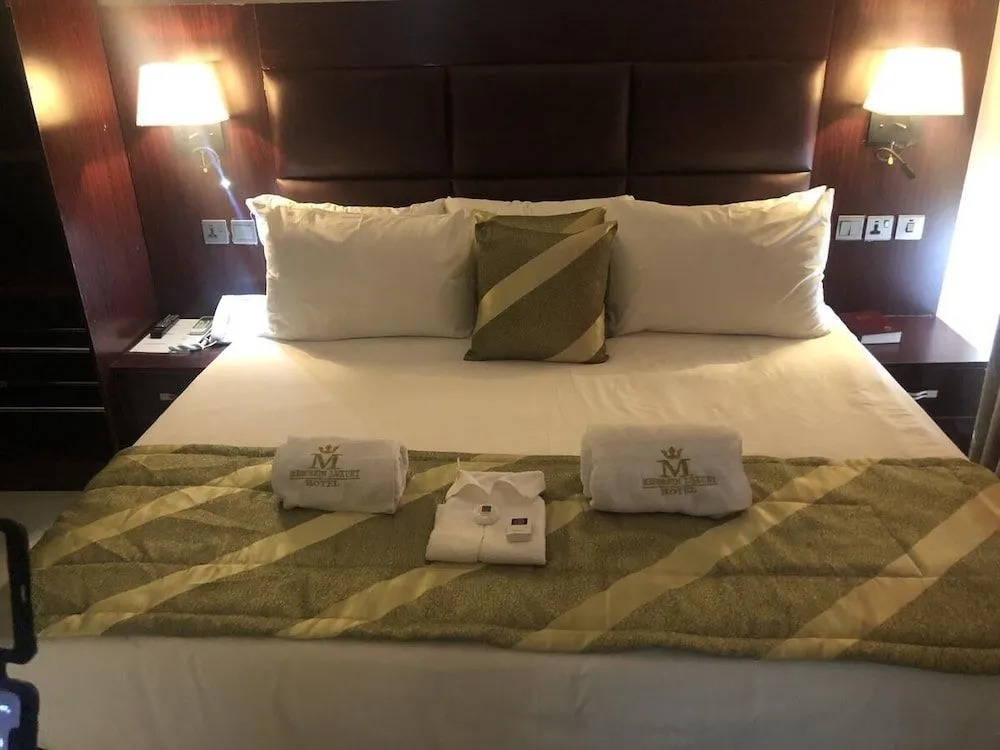 Mesorein Luxury Hotel