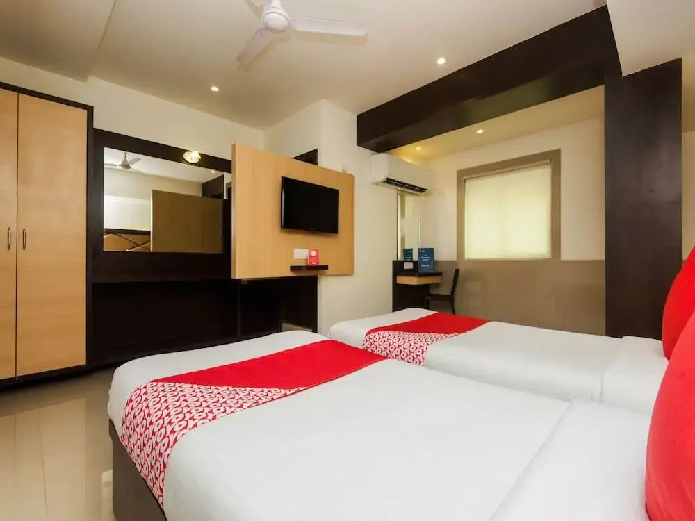 Oyo 8207 Vashi