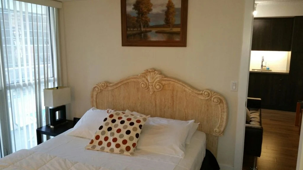 Pelican Suites at Fly Condos