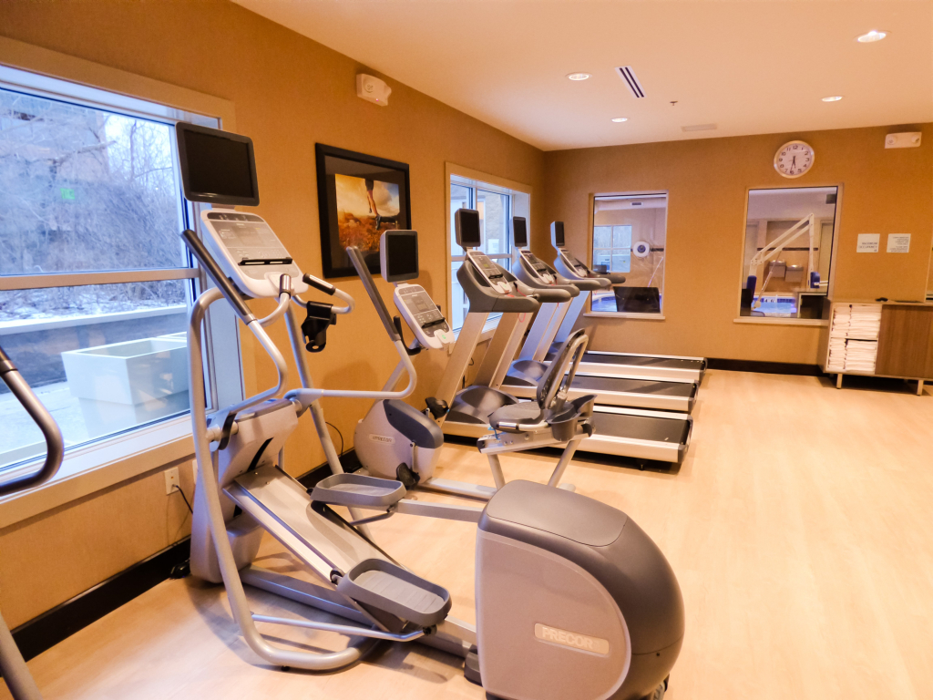 Holiday Inn Express & Suites Plymouth - Ann Arbor Area by IHG