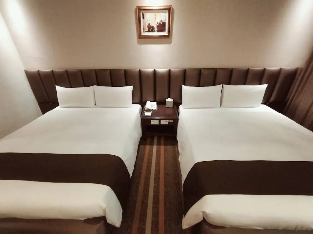 Urban Hotel33