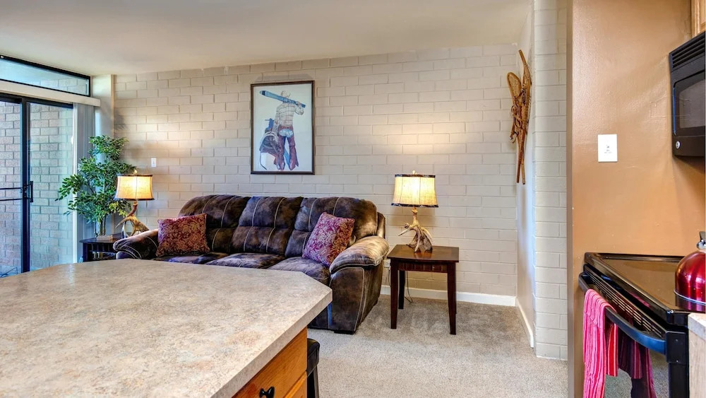 1704 Captain Molly Drive Condo 1 Bedroom 1 Bathroom Condo