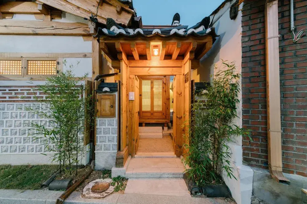 Adamhanok