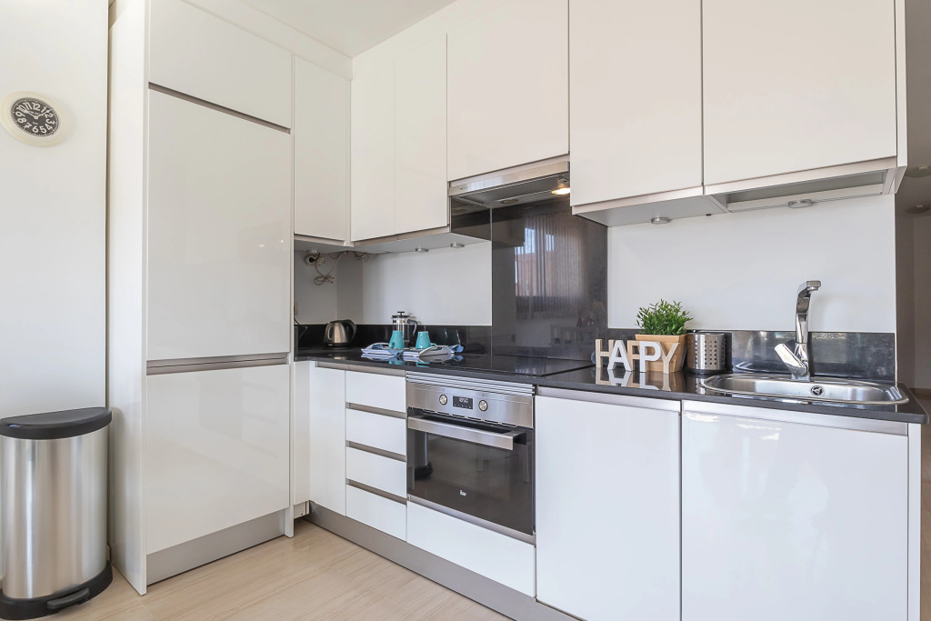 Stunning Seafront Apartment in Carvajal Beach