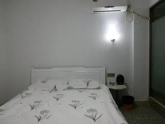Shanghai Yuxiang Fashion Hotel