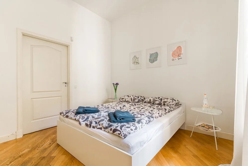 Griboedov Loft Apartments M23