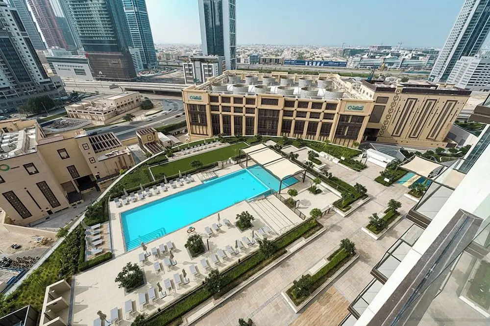 Stayis- 1 BR Spacious & Luxury Apartment