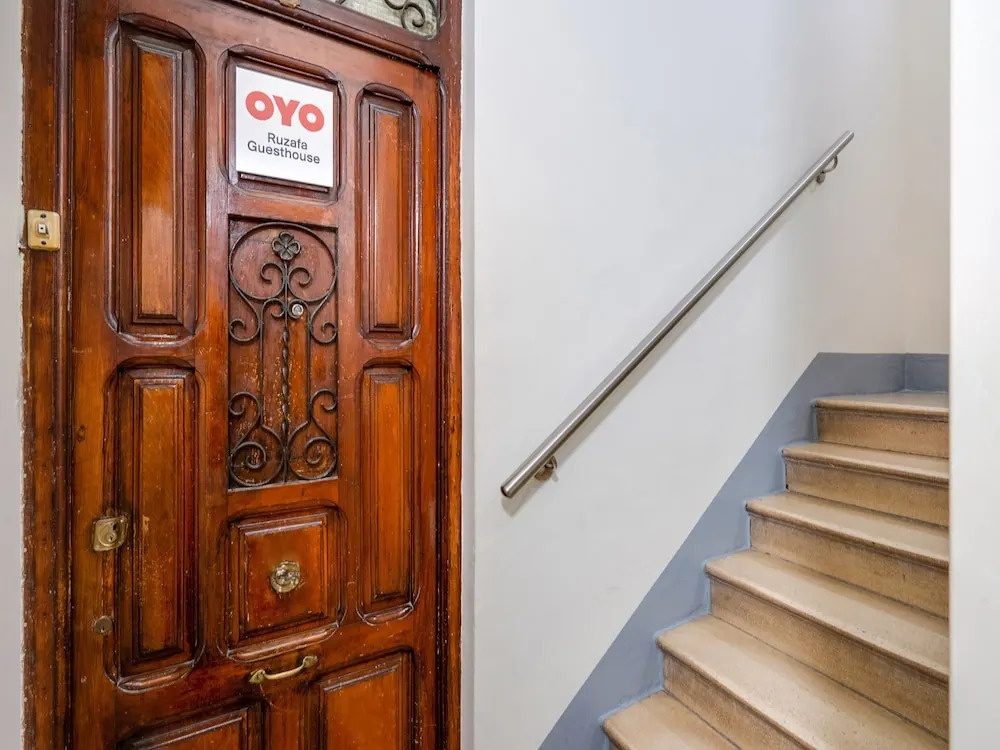 OYO Ruzafa Guesthouse