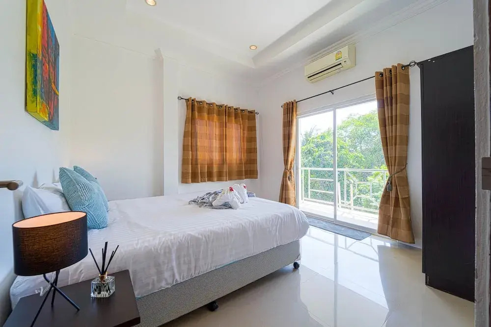 Luxurious 5-Bedroom Private Pool Villa! PV5