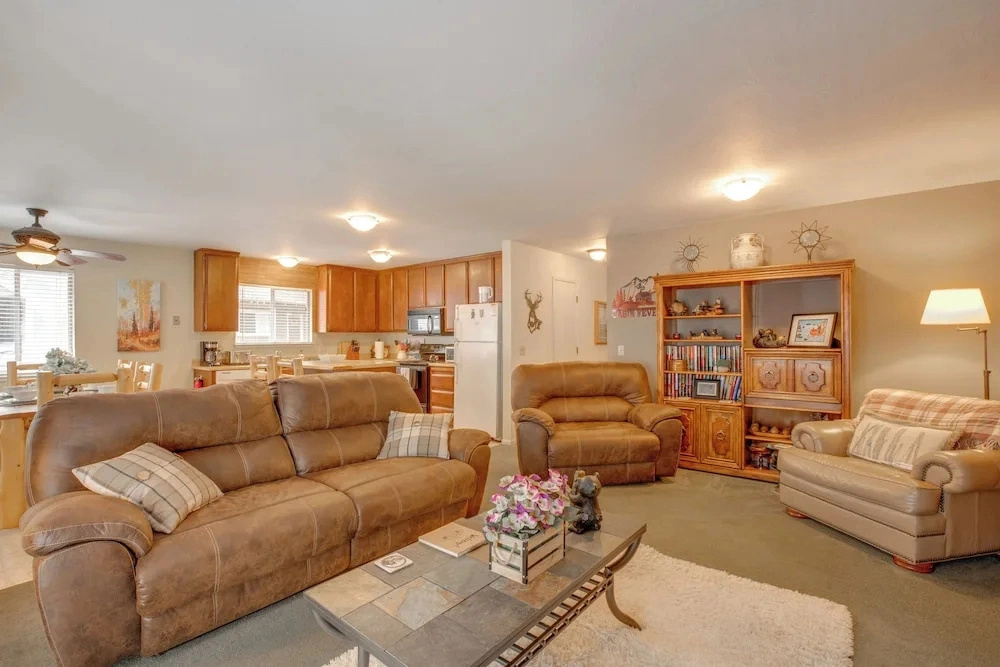 Hot Tub, 1 Mi to Beach: South Lake Tahoe Home