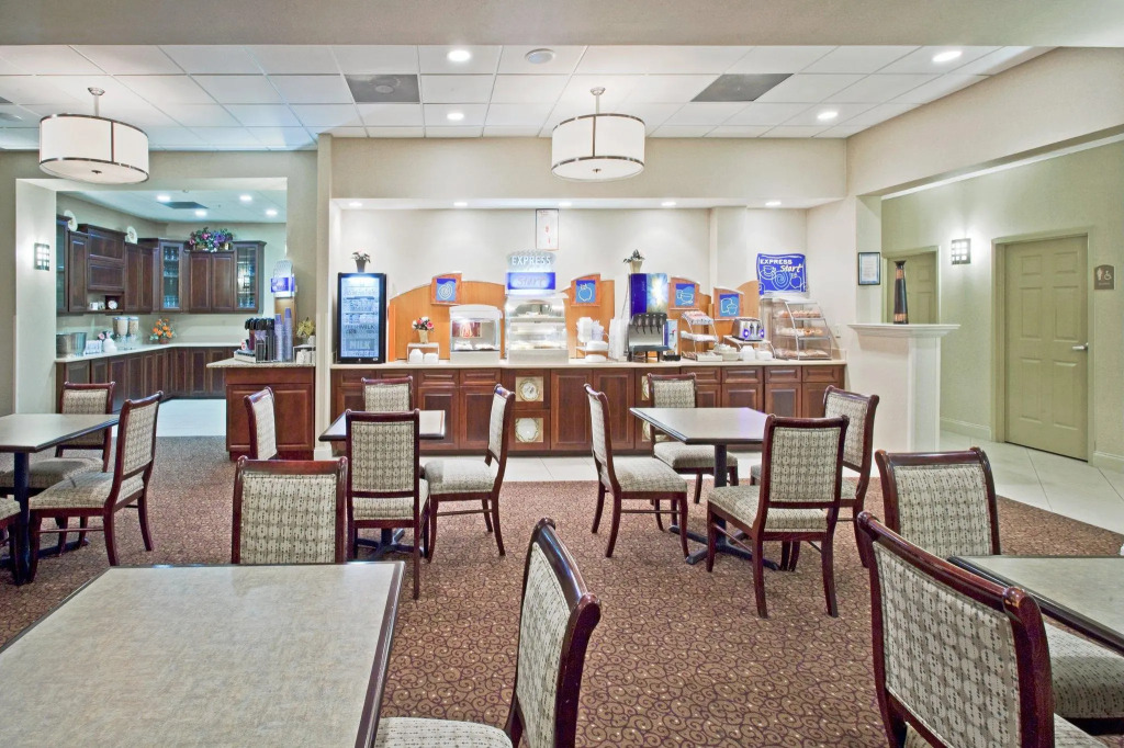 Holiday Inn Express Hotel & Suites Clearwater US 19 North by IHG