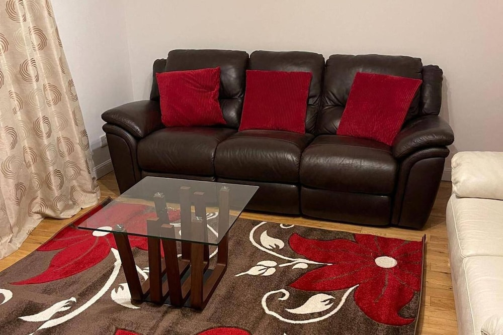Charming Aberdeen Apartment