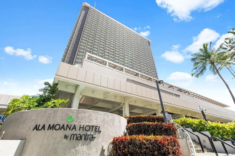 Stunning Ala Moana 2501