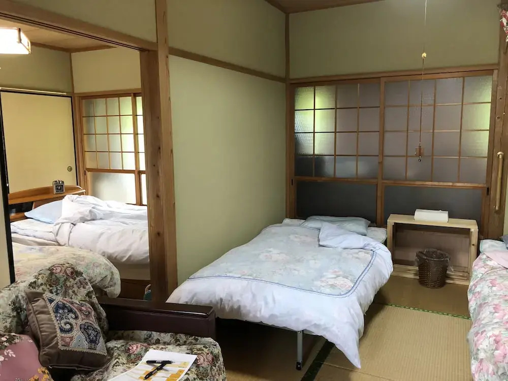 NISHINOKUBO