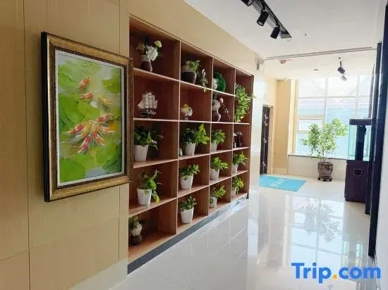 Wyndham Garden Hotel  (Urumqi Tianshan International Airport)
