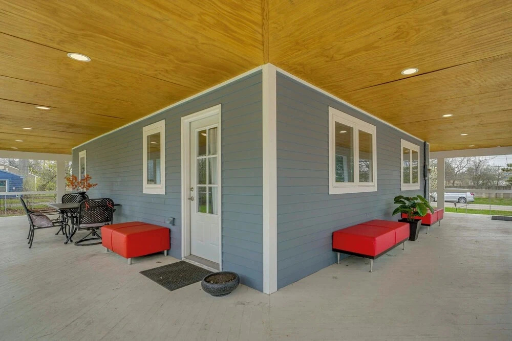 < 1 Mi to Oakland University: Cozy Retreat w/ Yard
