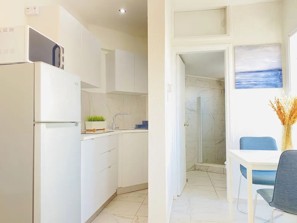 Phaedrus Living : Luxury Flat Lighthouse 75