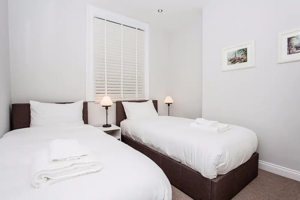 Regents Park Hotel