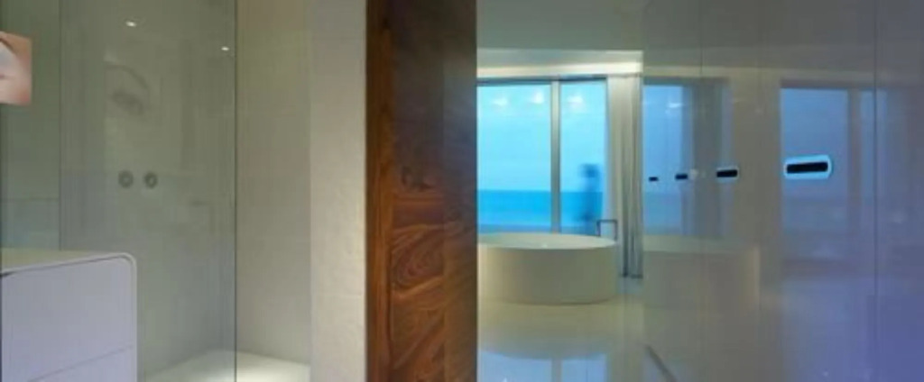 i-Suite Hotel