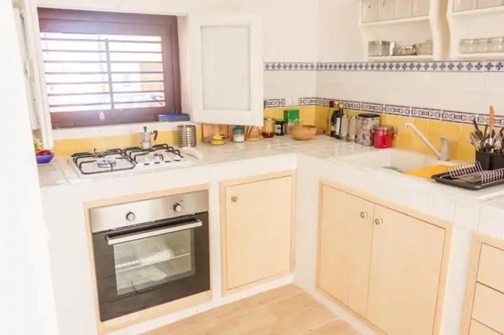 [DOWNTOWN SELINUS] Bright apartment with courtyard