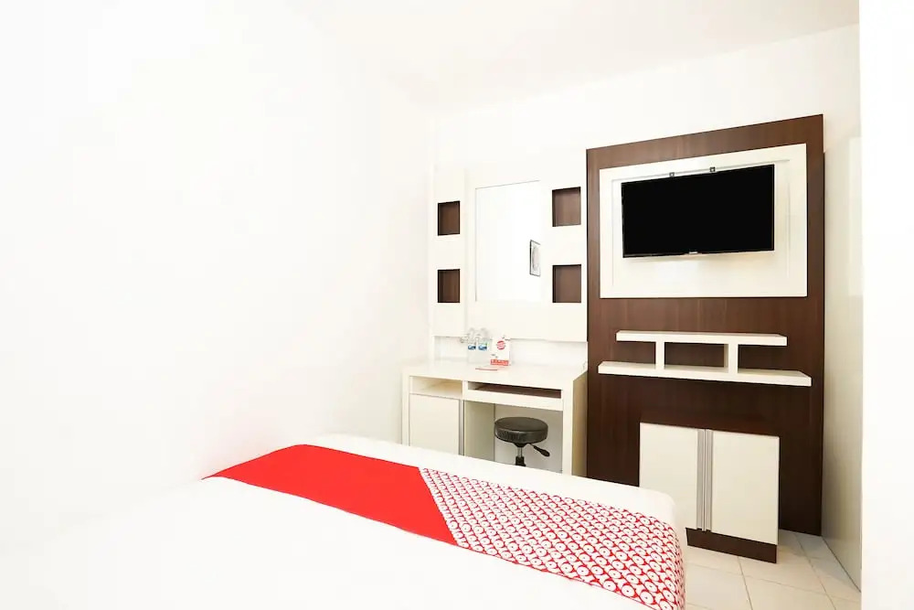 Oyo 473 Darmo Permai Guesthouse