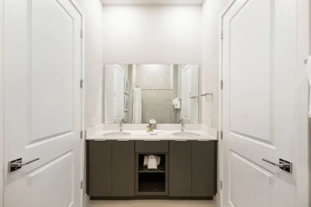 Massive 4 000 Sqft Luxury Duplex