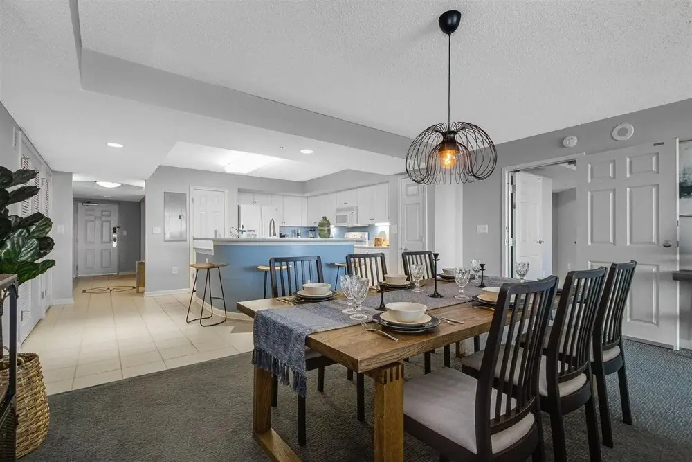 Yacht Club Villas #2-902
