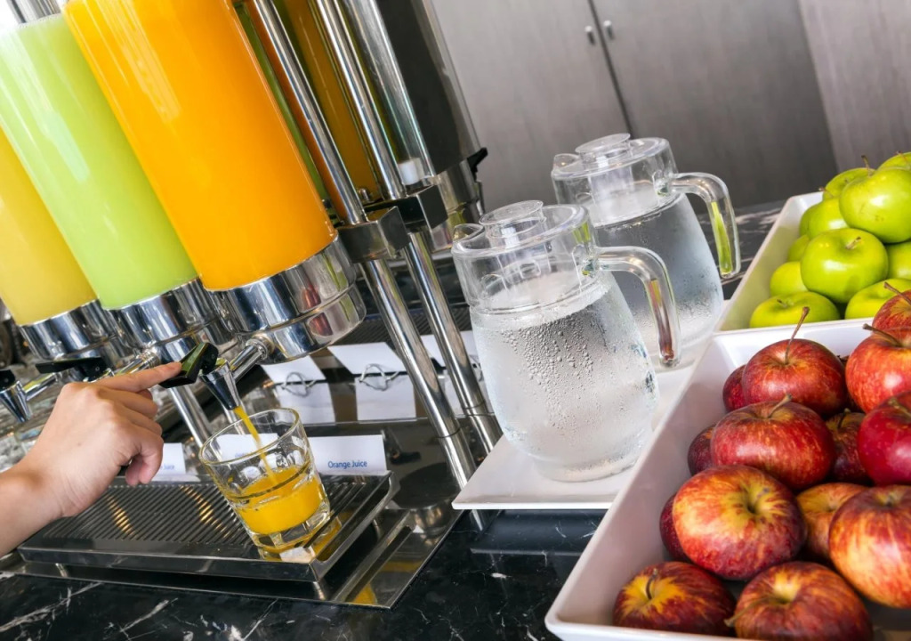 Отель Holiday Inn Express Bangkok Sathorn