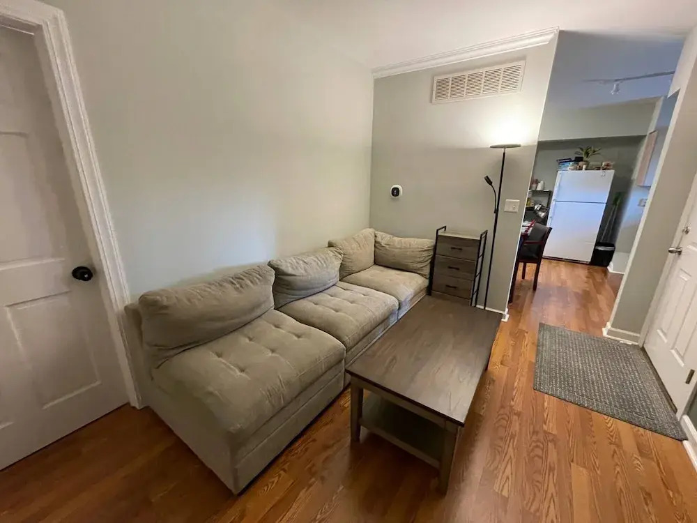 Feel Cozy At Home In Cio A Clean Bright Welcoming Private Updated Room