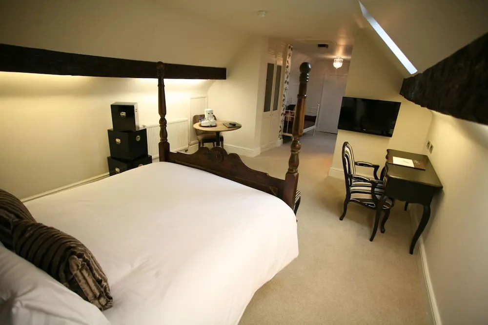 Horsley Lodge
