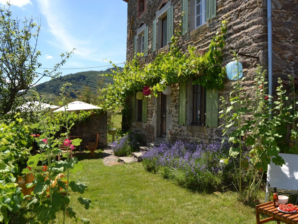 Retreat in Villeneuve-dAllier