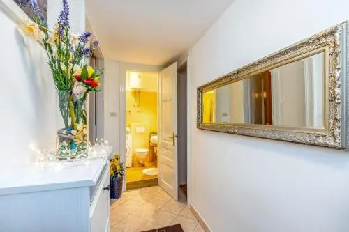 Conty Apartment