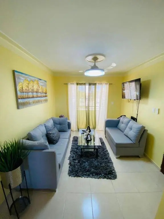 Tres 3-Habitaciones Con Sus Aires Apartamento Amueblado,Zona Tranquila Cerca de Todo SantiagoRD