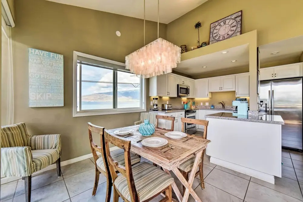 Ocean-view Kihei Condo w/ Pool Access!