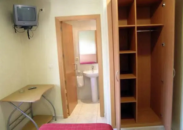 Hostal Bartis