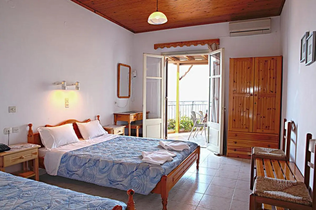 Anaxos Hill Village