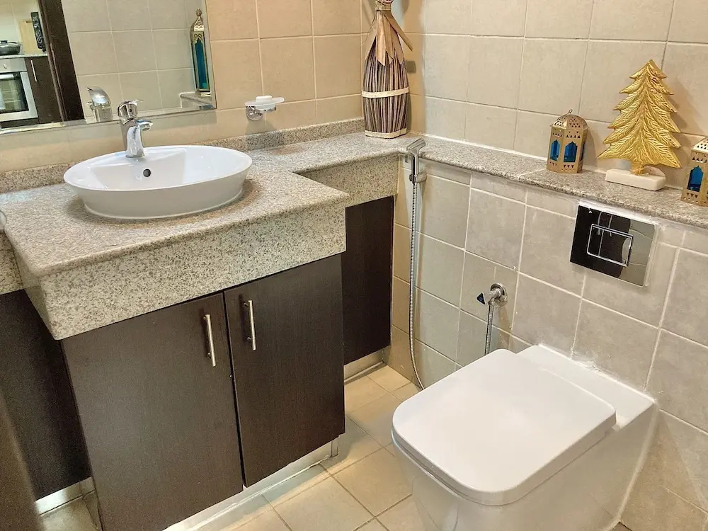 Whitesage - Marina Gem, Fancy Apartment with Waterfront Views, Dubai