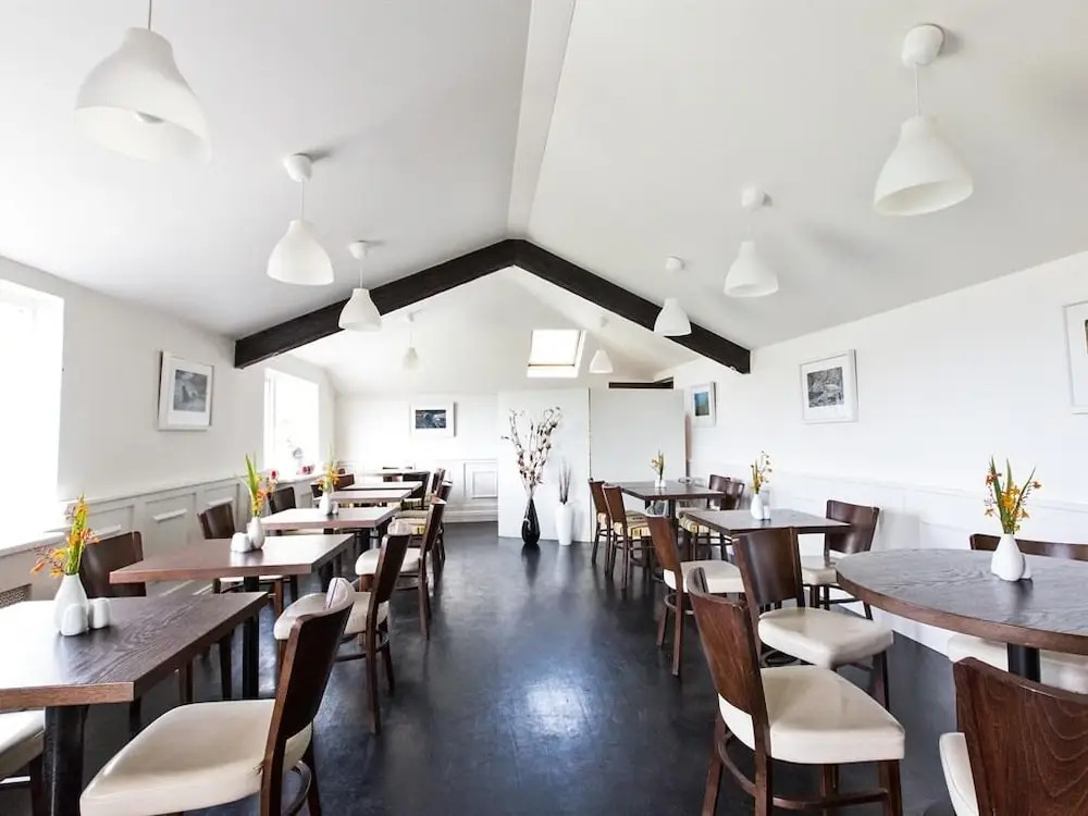 The Beach Days Bar & B&B