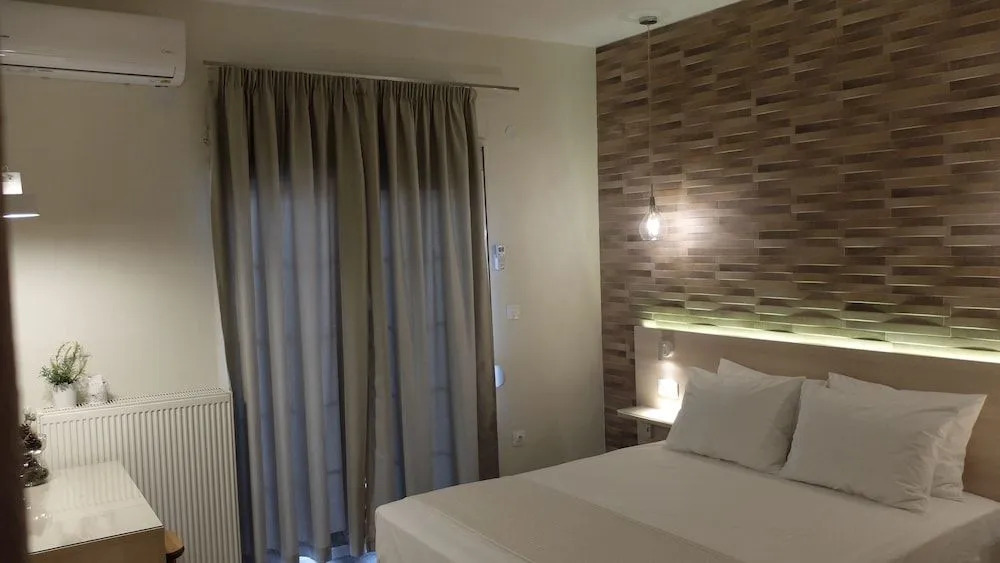 Elata Apartments