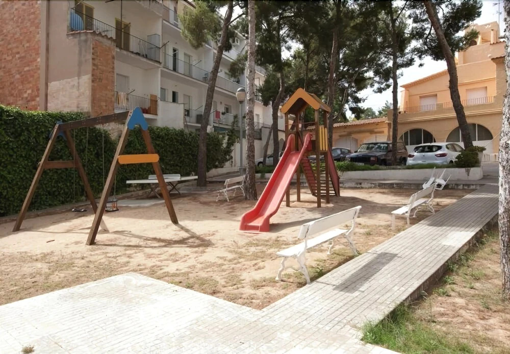 Ciruela Apart