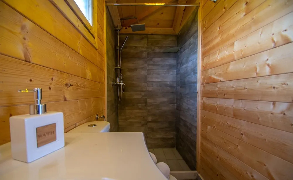 Zante Lagos holiday homes Treehouse and Villa