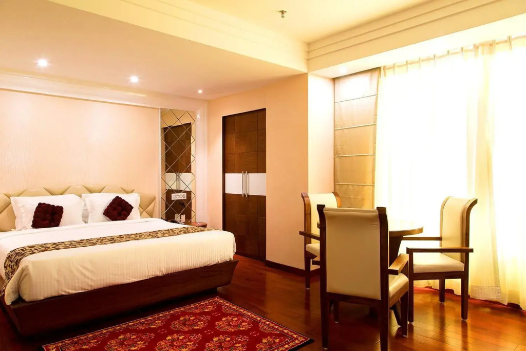 Hotel Trinity Grand, Raigarh
