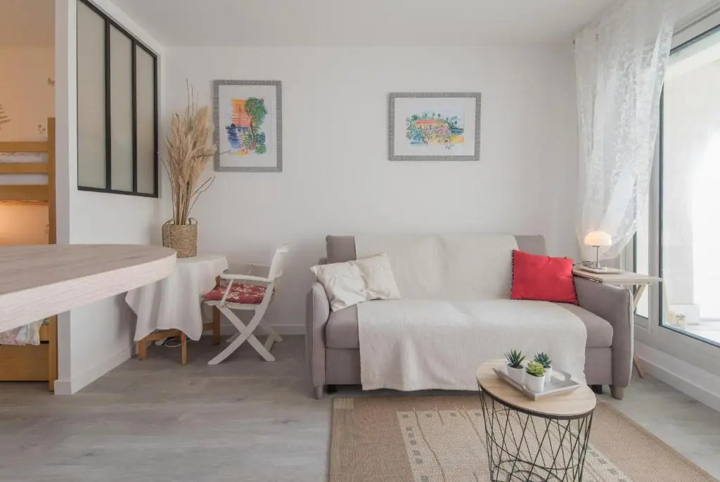 Studio vue mer, avec grande terrasse